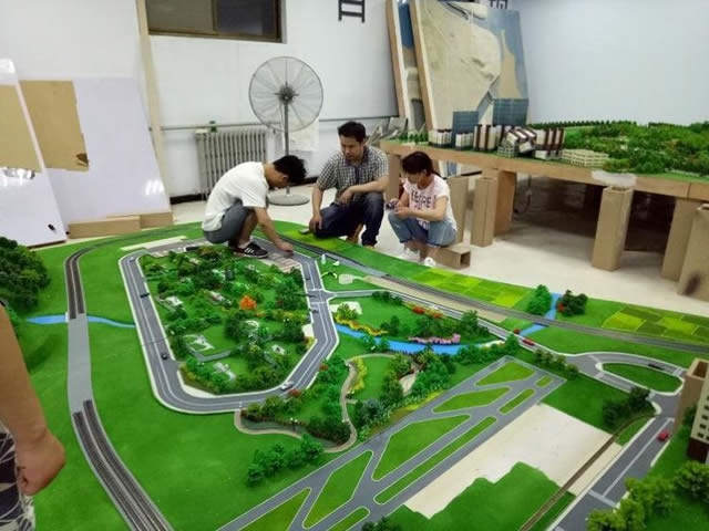 多軌道智能交通沙盤